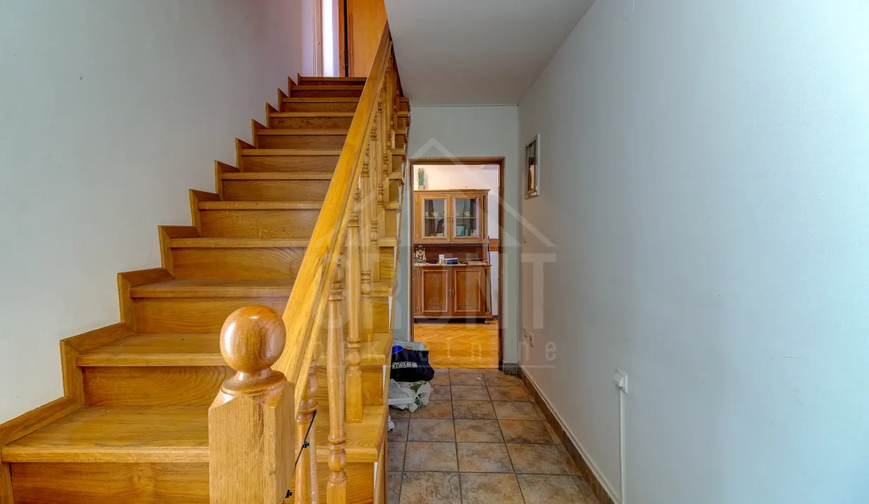 batch_IMG_5575_6_7_8_9