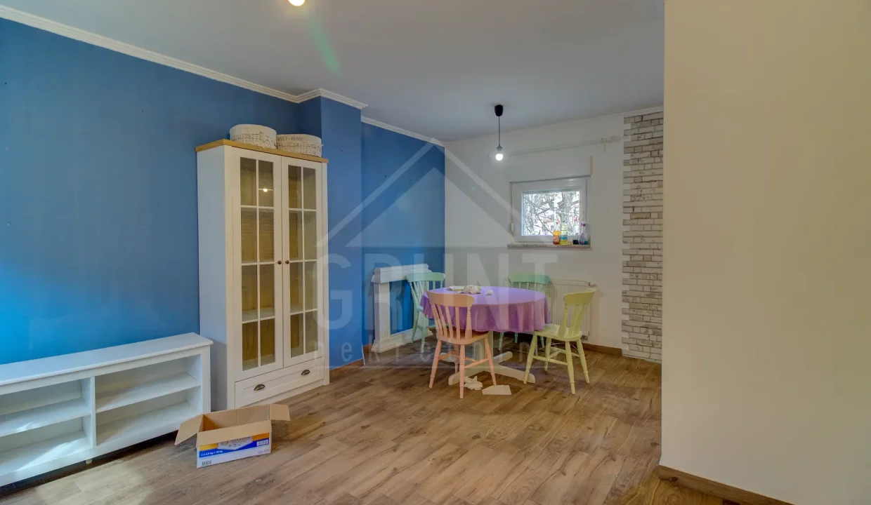 batch_IMG_5685_6_7_8_9