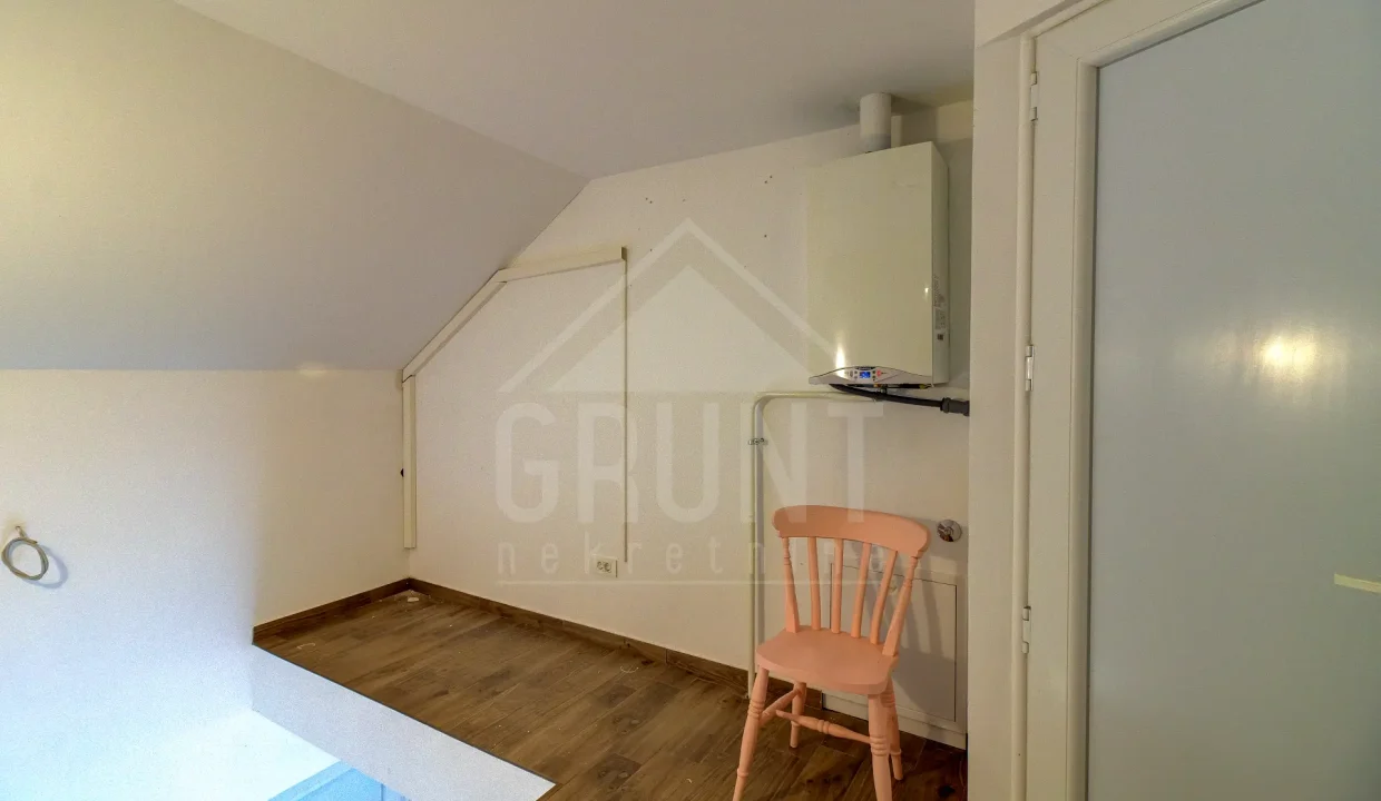 batch_IMG_5715_6_7_8_9